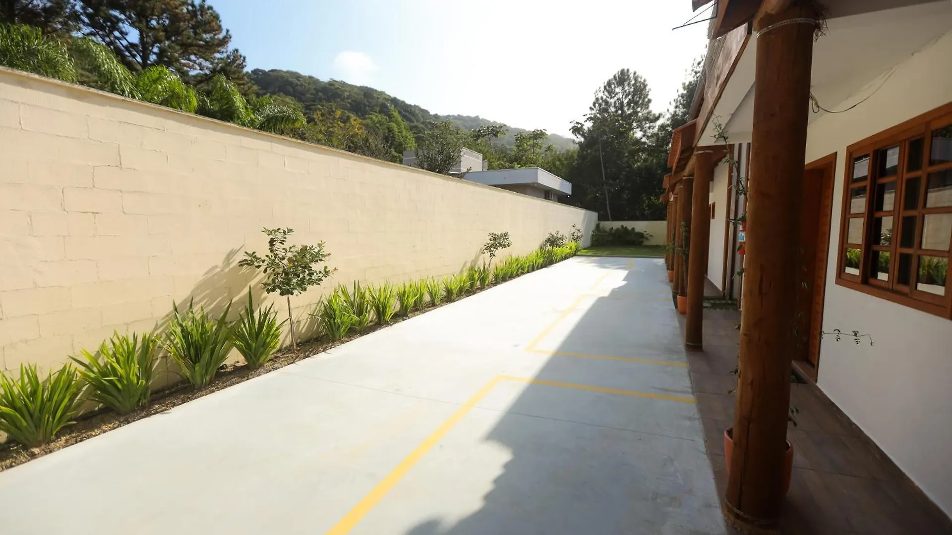 Holiday home Relax No Estaleiro -Ar, Wi-Fi, Churras & Pet Balneario Camboriu Brazil